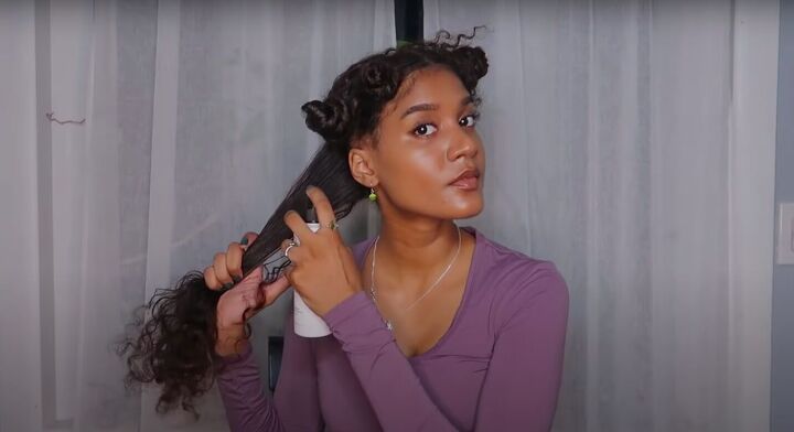 how to perfectly straighten natural hair to look like an expensive wig, Applying heat protectant spray