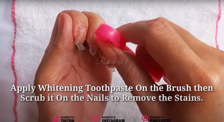 6 easy home remedies to make nails grow faster stronger, Applying whitening toothpaste to nails