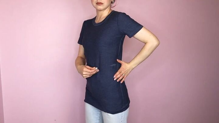 5 ways to make a diy crop top from a t shirt easy no sew tutorial, Marking the t shirt with chalk