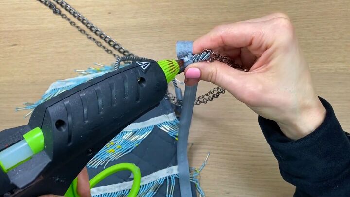 how to make a no sew diy crossbody bag out of dollar tree potholders, Adding a chain to the DIY crossbody bag