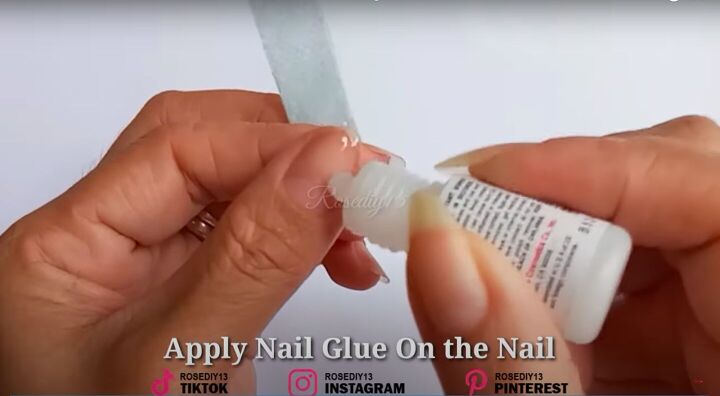 how to make diy fake nails out of a face mask baby powder, Applying nail glue to the nail