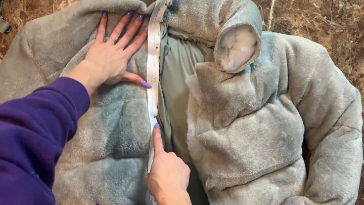 how to make a puffer jacket out of a plush walmart blanket, Sewing the zipper into the DIY puffer jacket