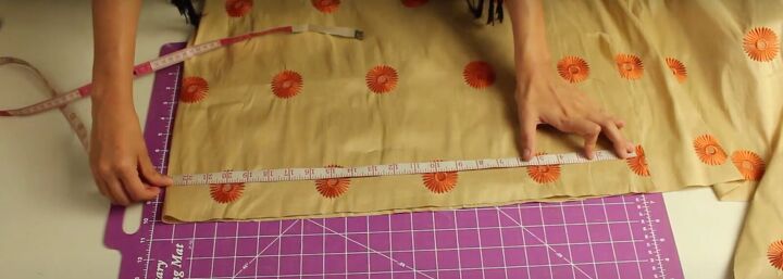how to sew a tote bag in 3 different ways, Measuring the straps for the tote bag