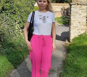 hot pink and how to wear it tips, White t shirt and pink trousers