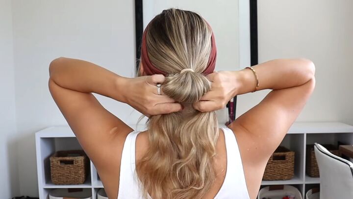 5 easy super cute headband hairstyles for medium to long hair, Tying hair in a ponytail and pulling it part way through