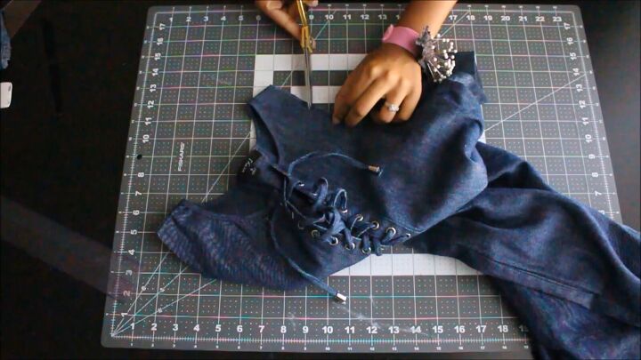 how to make your own cold shoulder top in 7 quick simple steps, How to fray denim