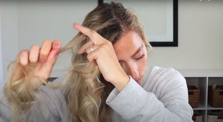 4 quick easy cute 1 minute hairstyles for when you re in a rush, Dividing the top of the hair into two sections