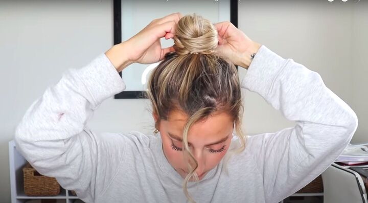 4 quick easy cute 1 minute hairstyles for when you re in a rush, Wrapping the braid around the hair tie