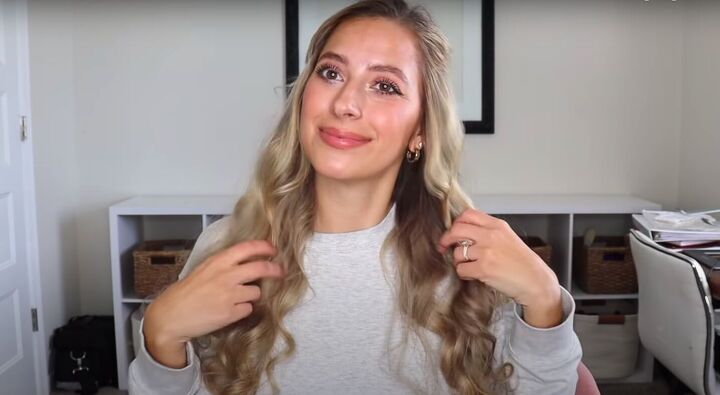 4 Quick, Easy & Cute 1-Minute Hairstyles For When You're in a Rush | Upstyle 4 Quick, Easy & Cute 1-Minute Hairstyles For When You're in a Rush | Upstyle