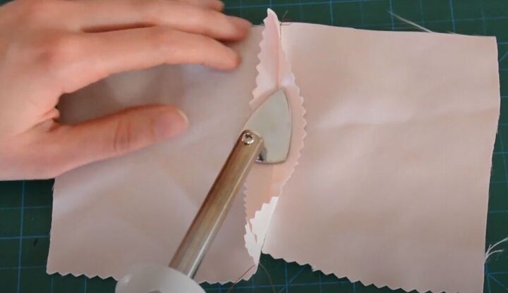 11 simple sewing hacks that are pure genius, Using a mini iron to press edges