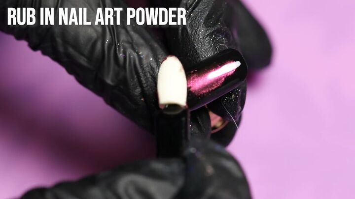 how to do diy bubble nail art 3 different ways, Applying nail art powder