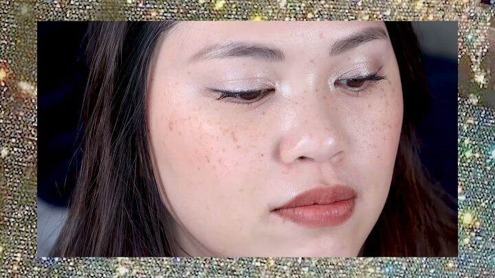 put a spin on 90s makeup with this fun 1990s inspired makeup tutorial, 90s makeup look