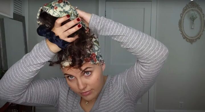 how to keep curly hair from getting frizzy while sleeping, Tying hair up using a buff