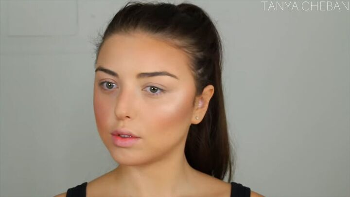 12 common dramatic makeup mistakes how you can fix them, Where to place highlighter on the cheek
