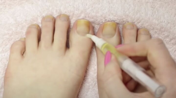 how to give yourself an amazing toenail makeover at home, Softening cuticles with cuticle oil