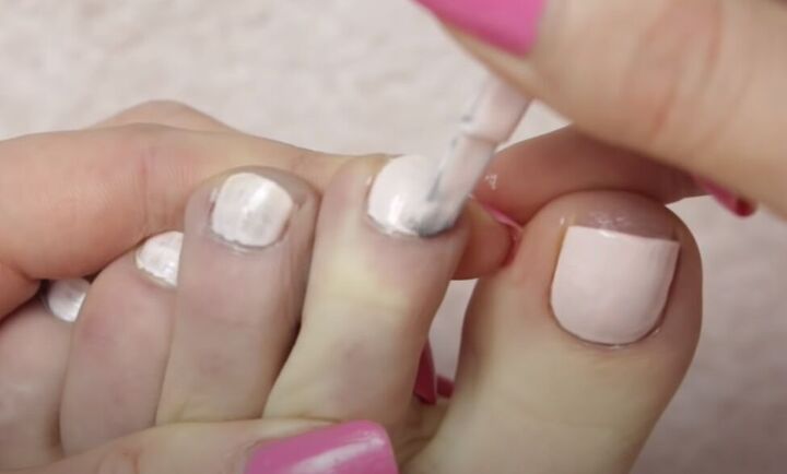 how to give yourself an amazing toenail makeover at home, Applying a second coat of nail polish