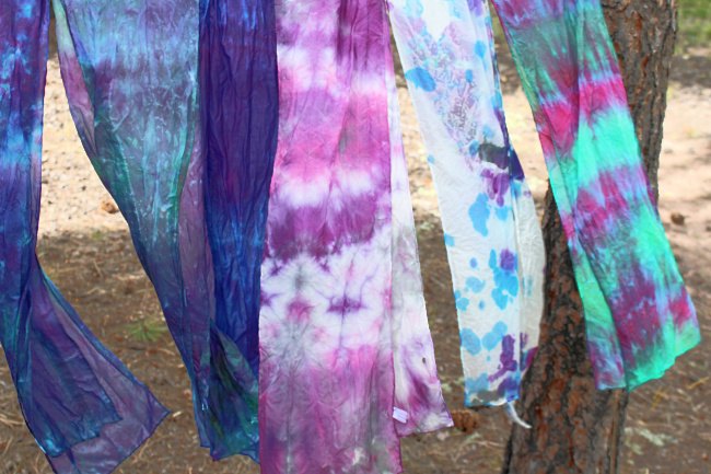 how to tie dye silk scarves