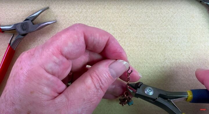 how to make dangle earrings with adorable bellflower oak leaf beads, Trimming the chain