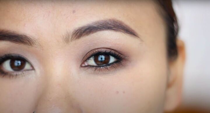 17 simple eye shadow looks that are perfect for... How to Do Easy Beginner Eyeshadow Step by Step - 2 Simple Looks | Upstyle