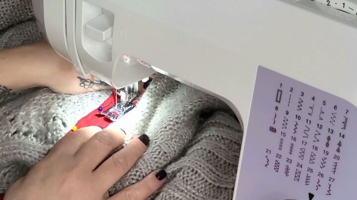 how to make a cold shoulder sweater that zips up, Sewing the zipper onto the sweater
