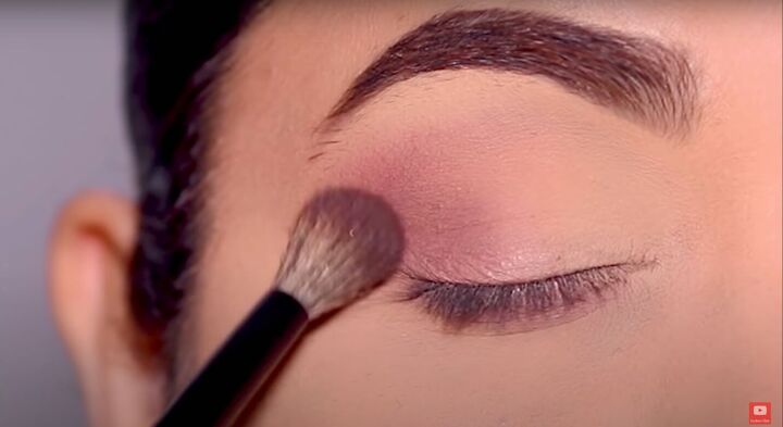 how to do seamless disappearing eyeliner for hooded eyes, Deepening the outer corner with a darker eyeshadow