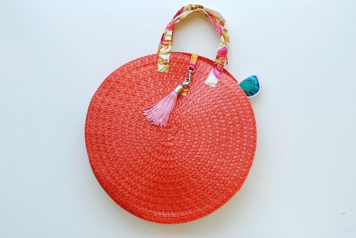 diy wicker roundie bag from placemats