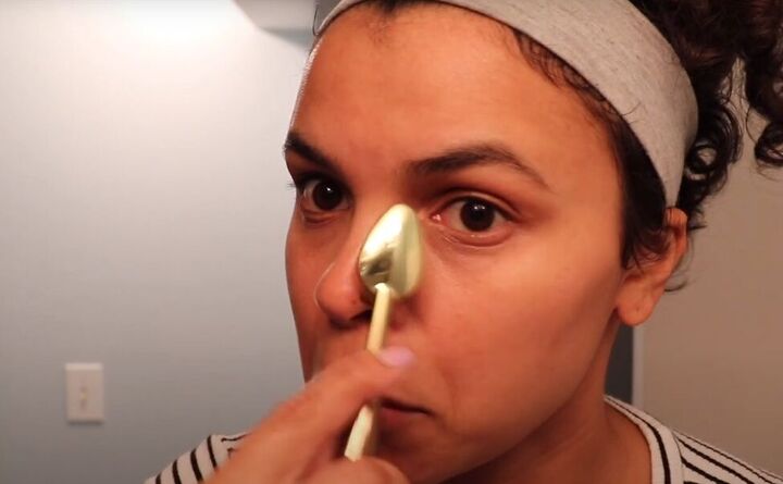 how to make reusable diy facial rounds out of old towels flannels, Applying concealer with a makeup brush