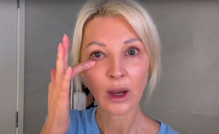want an everyday glow try this natural makeup tutorial for over 50s, Applying concealer under the eyes