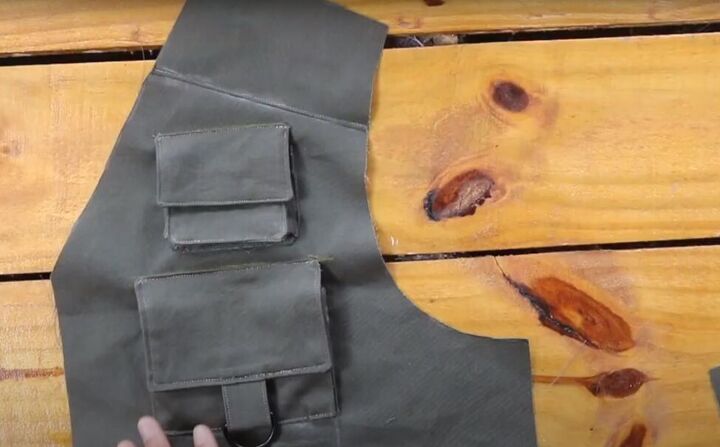 how to make a utility vest with multiple pockets, Utility vest bodice piece with two pockets