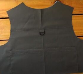 how to make a utility vest with multiple pockets, Adding a back pocket