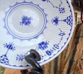 If you have an old set of dishes in storage, why not turn them into these?