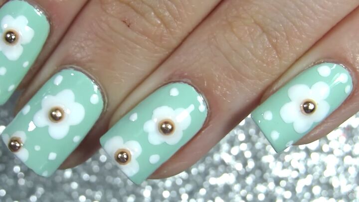 how to do adorable daisy nails for spring in 5 easy steps, DIY daisy nails