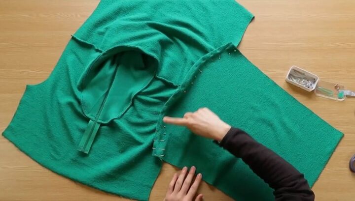 diy how to make a cozy zip sweatshirt, sweatshirt sleeves