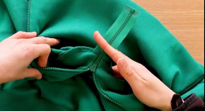 diy how to make a cozy zip sweatshirt, Sweatshirt finishing