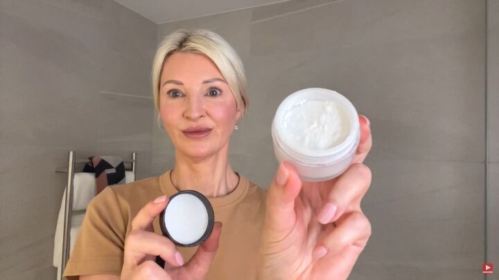 how to hide dark circles under eyes 8 key tips for women over 50, Setting concealer with powder