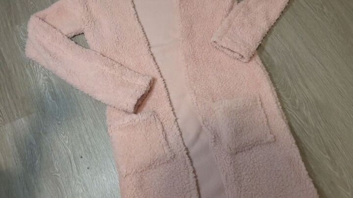 how to make a cozy sherpa robe out of a 5 walmart blanket, DIY fleece robe