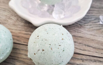 Easy DIY Eucalyptus Bath Bombs | Upstyle