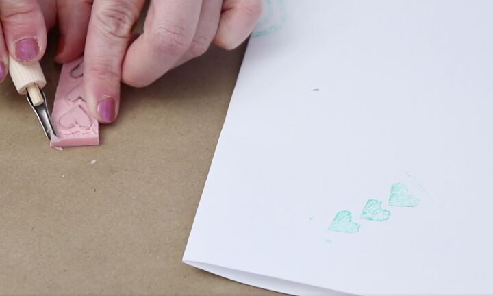 how to decorate a tote bag using your own cute custom stamps, How to make an ink stamp at home