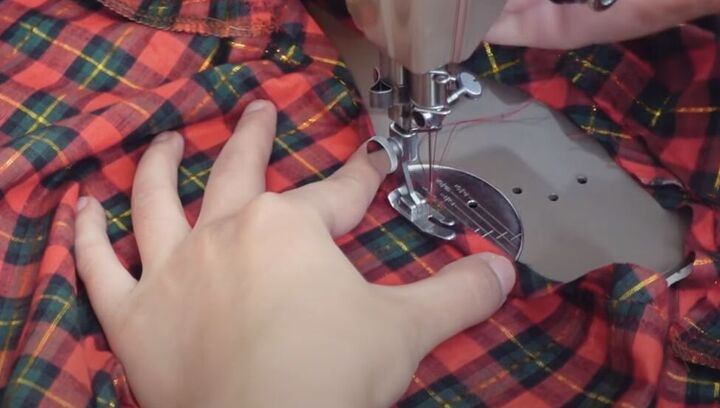 how to sew a puff sleeve top step by step using a free pattern, Sewing the trimmed bias strip