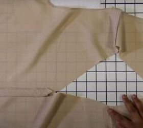 how to make your own jumpsuit from scratch pattern sewing tutorial, Pinning the shoulder seams ready to sew