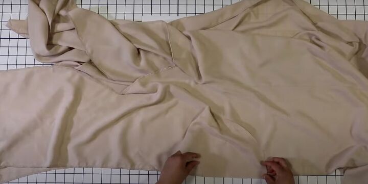 how to make your own jumpsuit from scratch pattern sewing tutorial, Attaching the pockets to the DIY jumpsuit