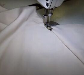 how to make your own jumpsuit from scratch pattern sewing tutorial, Sewing the pockets