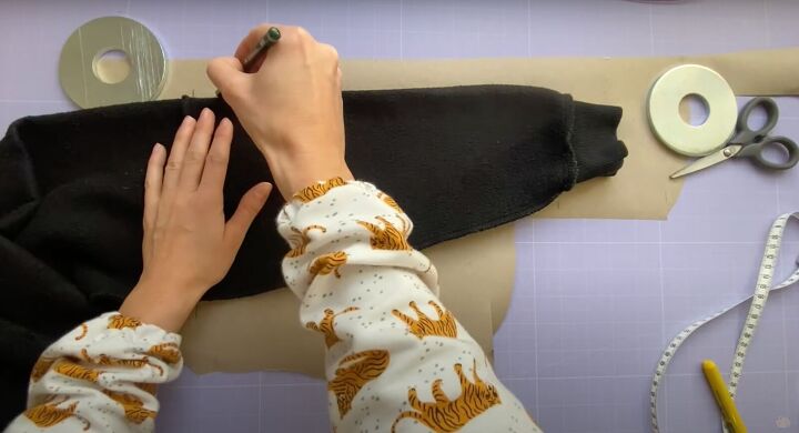 How to Make Patterns From Your Own Clothes in 4 Quick & Easy Steps ...