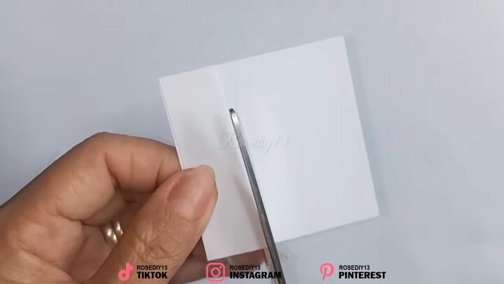How to Make Fake Nails Out of Nail Polish & Paper in 7 Simple Steps