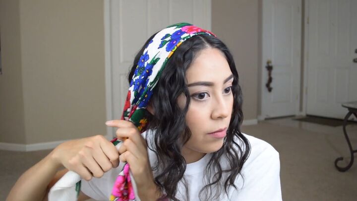 7 cute scarf hairstyles you can do quickly easily at home, Tying the scarf around the head