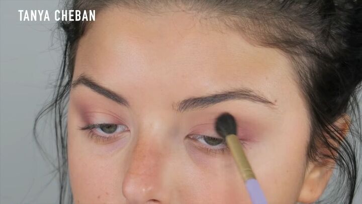 how to do a purple smokey eye for a glam spring summer look, How to do purple smokey eye makeup