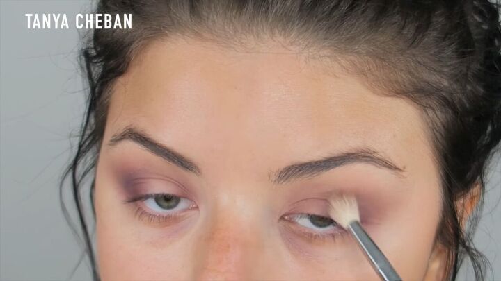 how to do a purple smokey eye for a glam spring summer look, Dramatic purple smokey eye