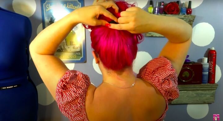 how to do a cute easy rockabilly hairstyle with a bandana, Adjusting the back of the ponytail