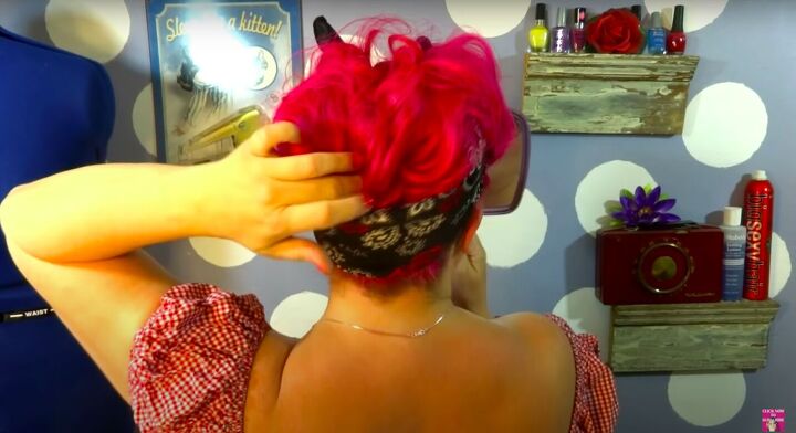 how to do a cute easy rockabilly hairstyle with a bandana, How to do a rockabilly hairstyle