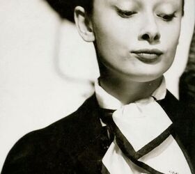 6 elegant audrey hepburn scarf styles how to wear them, How to wear a scarf like Audrey Hepburn